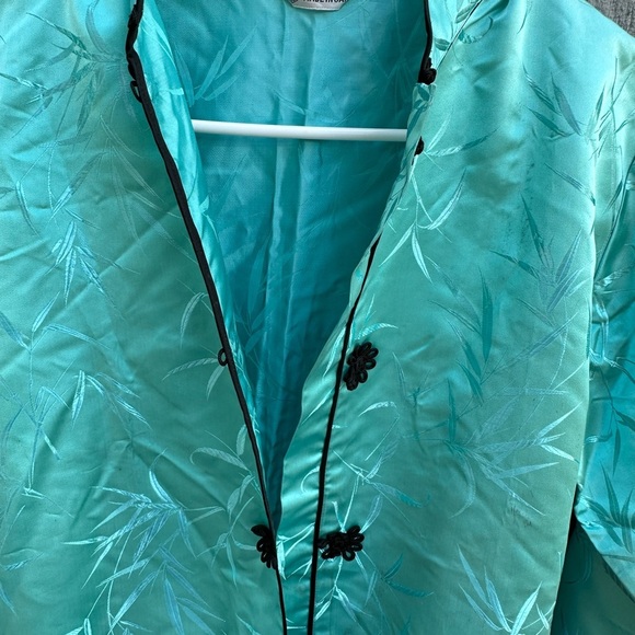 Mint Green Asian Style Jacket with Black Tie - Picture 8 of 14